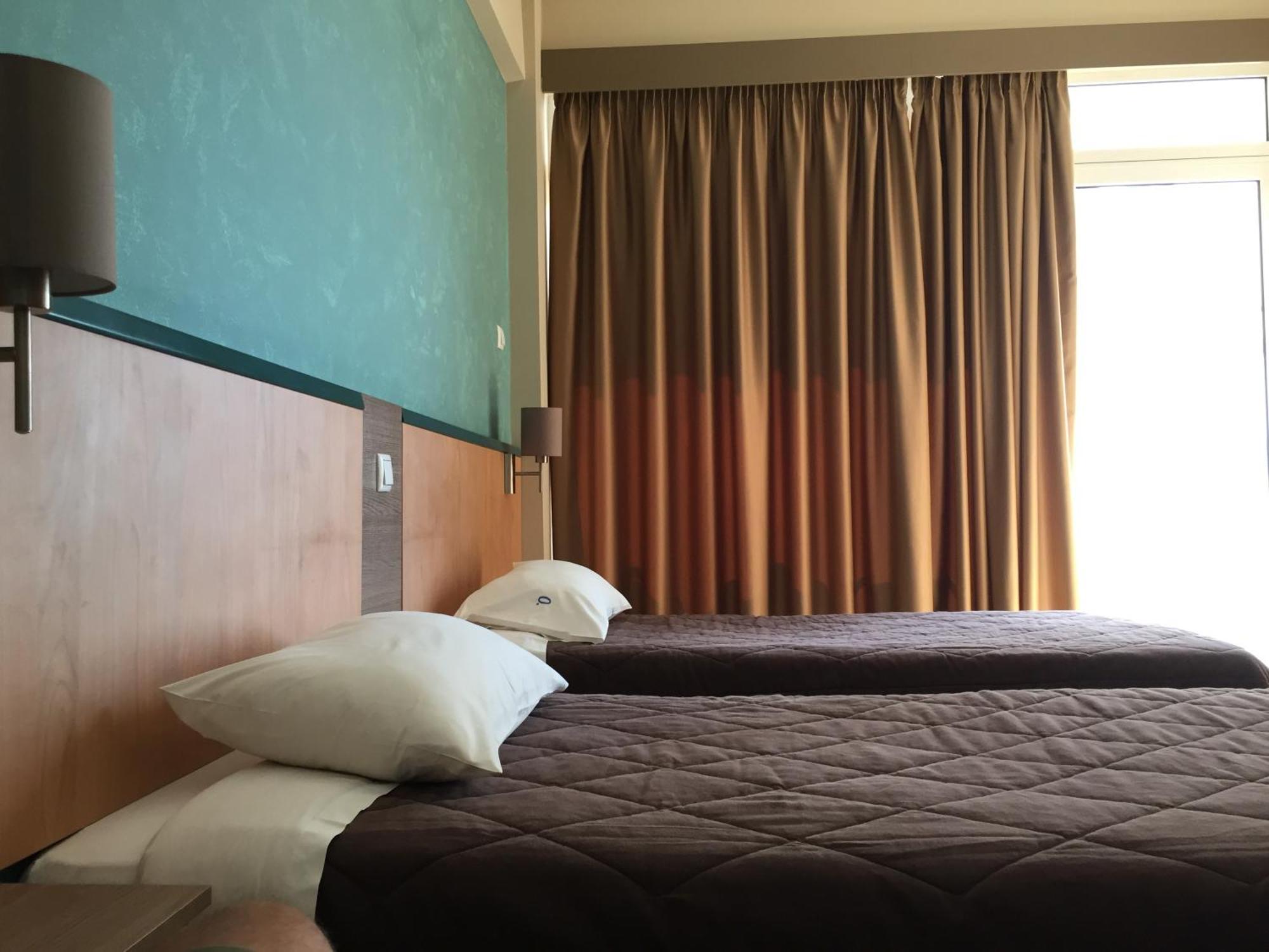 Hotel Ostria Kalamata Pokoj fotografie