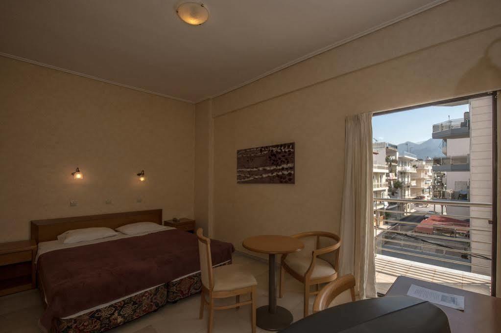 Hotel Ostria Kalamata Exteriér fotografie